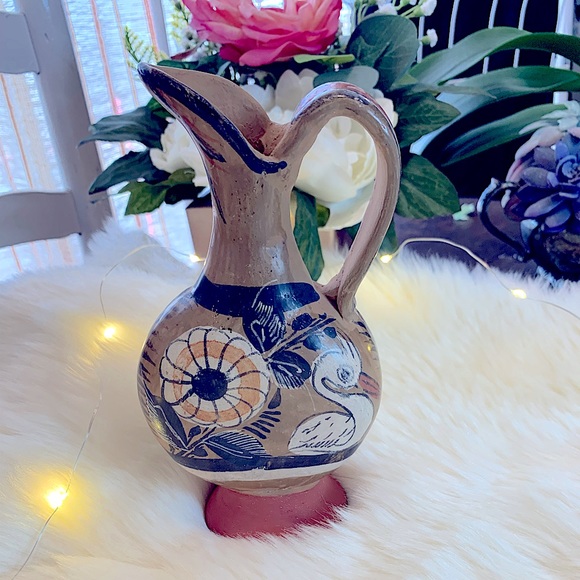 Tonala Mid-Century Mexican Folk Art Pottery HandPainted Signed Pitcher Vase Art - Picture 4 of 17